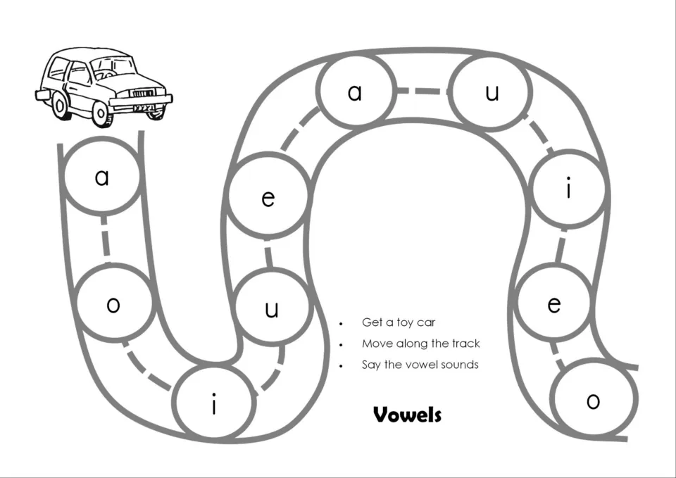 Black-and-white all-vowels game: children drive a car past a, o, i, u, e stops in mixed order, naming each vowel sound