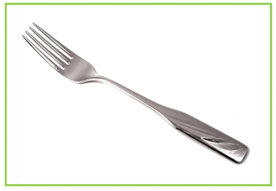 Spanish kitchen vocabulary flashcard showing a fork without a label, paired with the labeled fork card