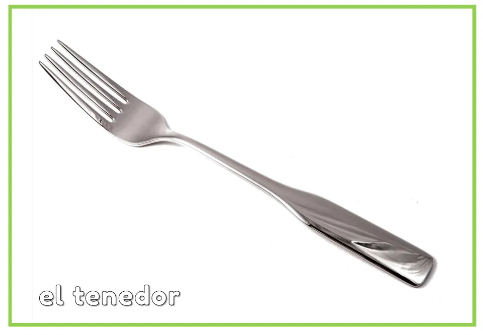 Spanish kitchen vocabulary flashcard showing a fork labeled 'el tenedor' (fork), paired with its unlabeled card